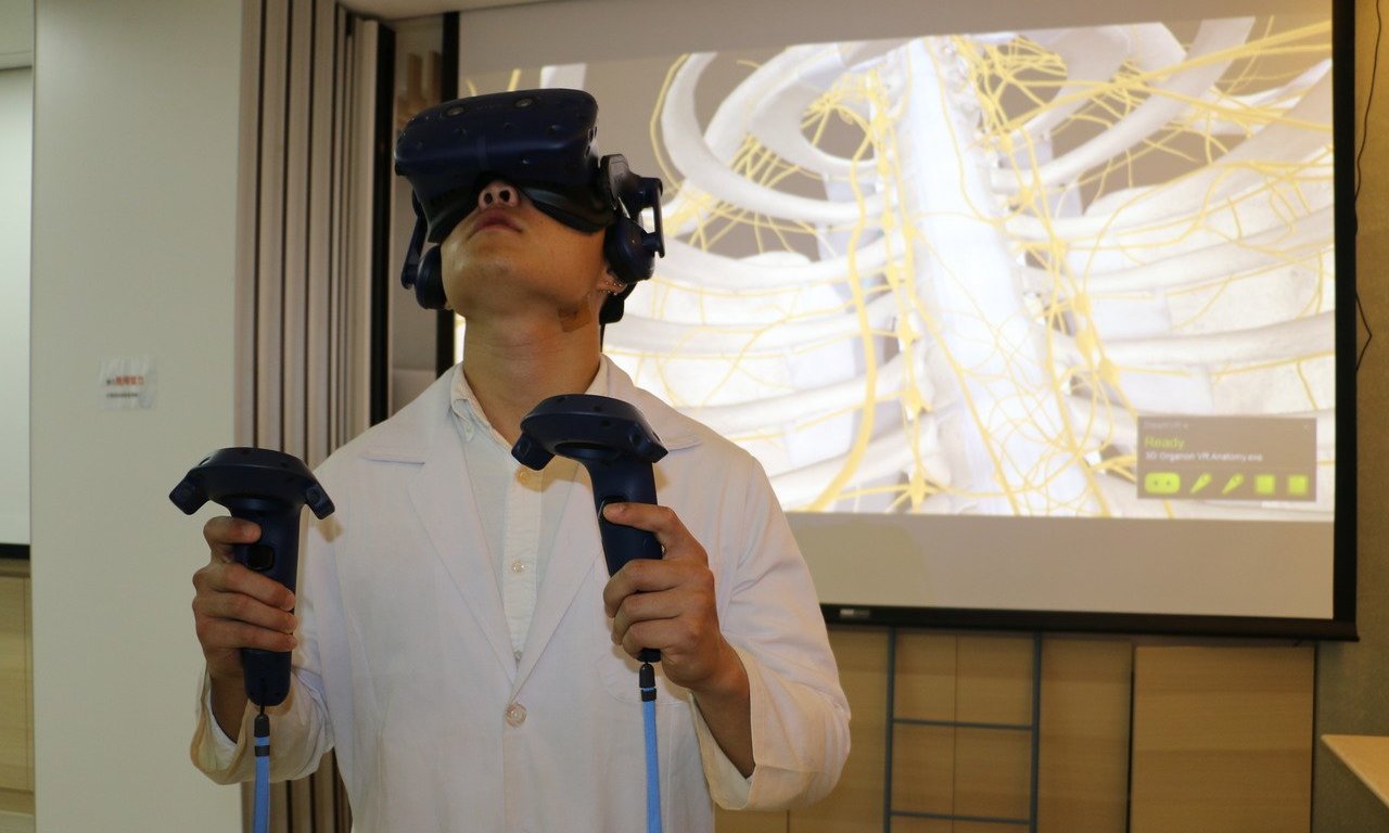tmu_vranatomylab_news.jpeg